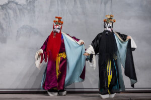 Ópera de Pequim apresenta espetáculo clássico do teatro musical chinês em Salvador