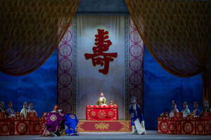 Ópera de Pequim apresenta espetáculo clássico do teatro musical chinês em Salvador