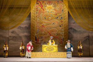 Ópera de Pequim apresenta espetáculo clássico do teatro musical chinês em Salvador