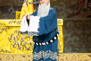 Ópera de Pequim apresenta espetáculo clássico do teatro musical chinês em Salvador