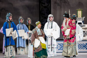 Ópera de Pequim apresenta espetáculo clássico do teatro musical chinês em Salvador