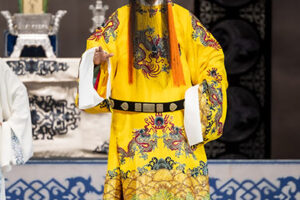 Ópera de Pequim apresenta espetáculo clássico do teatro musical chinês em Salvador