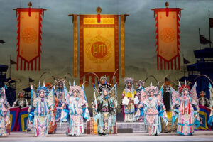 Ópera de Pequim apresenta espetáculo clássico do teatro musical chinês em Salvador