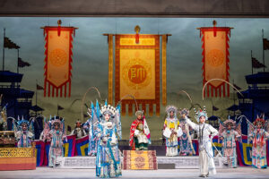 Ópera de Pequim apresenta espetáculo clássico do teatro musical chinês em Salvador
