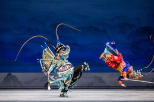 Ópera de Pequim apresenta espetáculo clássico do teatro musical chinês em Salvador