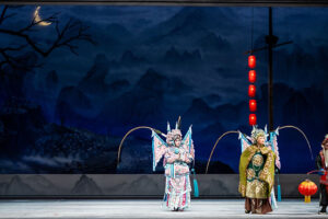 Ópera de Pequim apresenta espetáculo clássico do teatro musical chinês em Salvador