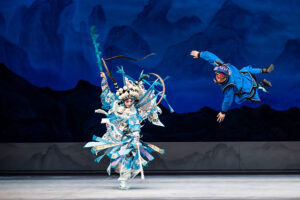 Ópera de Pequim apresenta espetáculo clássico do teatro musical chinês em Salvador